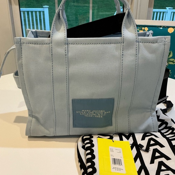 MARC JACOBS THE CANVAS MEDIUM TOTE BAG IN CLOUD BLUE  PERFECT CONDITION - Picture 8 of 15
